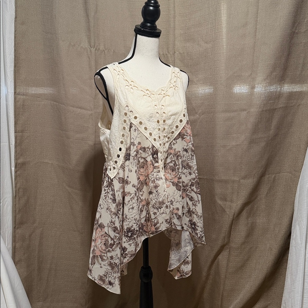 Floral Cream Eyelet Lace-Trim Tunic Top Sz S/M